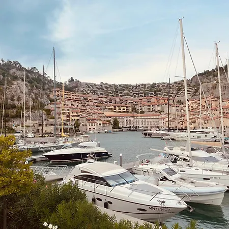 Portopiccolo Sul Mare - *